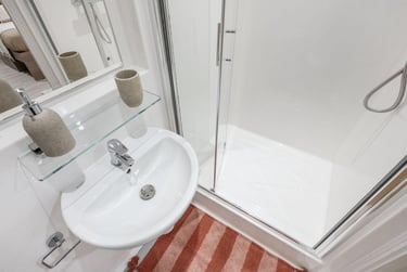 1 bed studio, James Street, Fishergate, York, YO103WW - Image 3